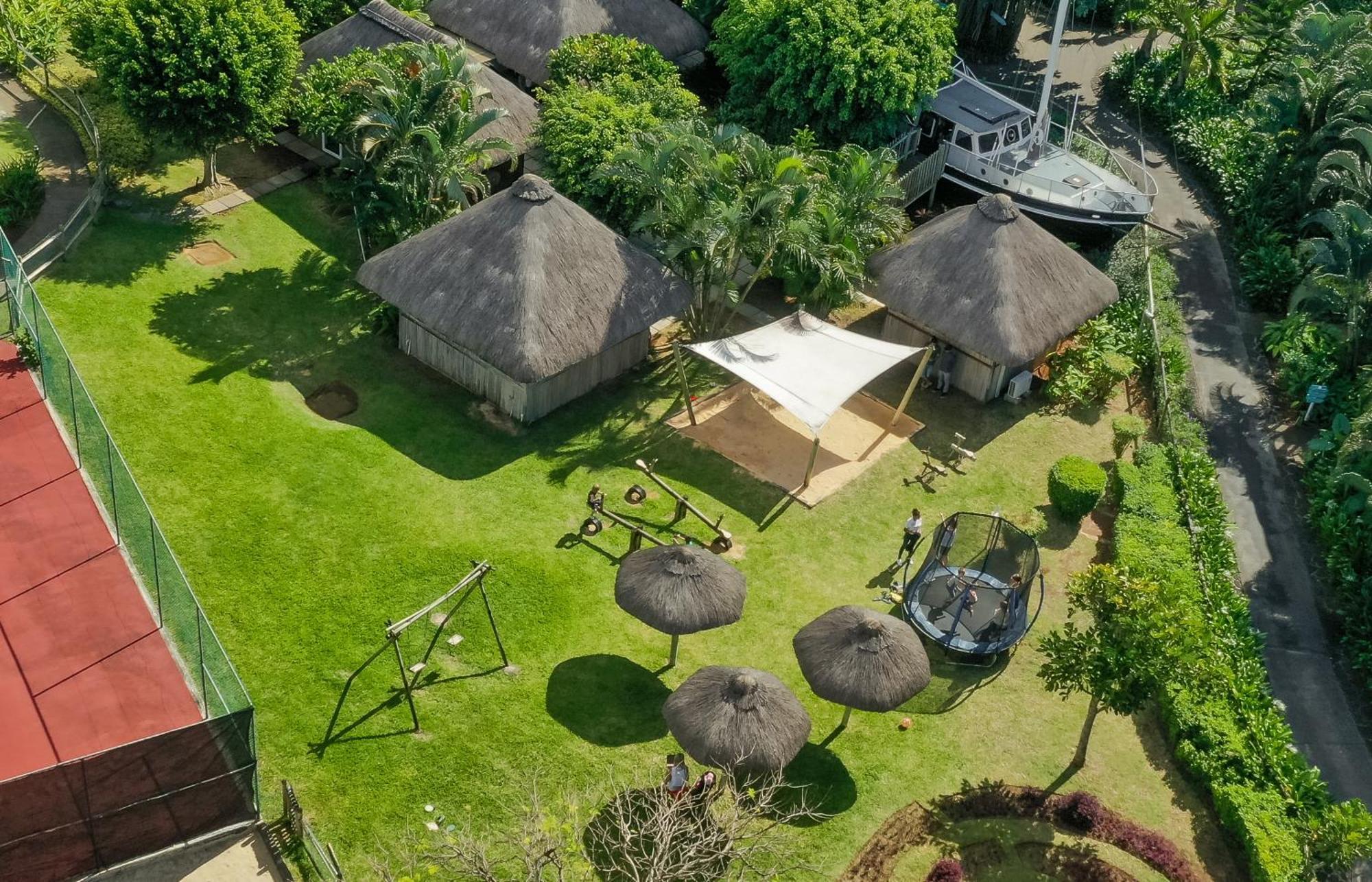 Zilwa Attitude Hotel Grand Gaube Bagian luar foto