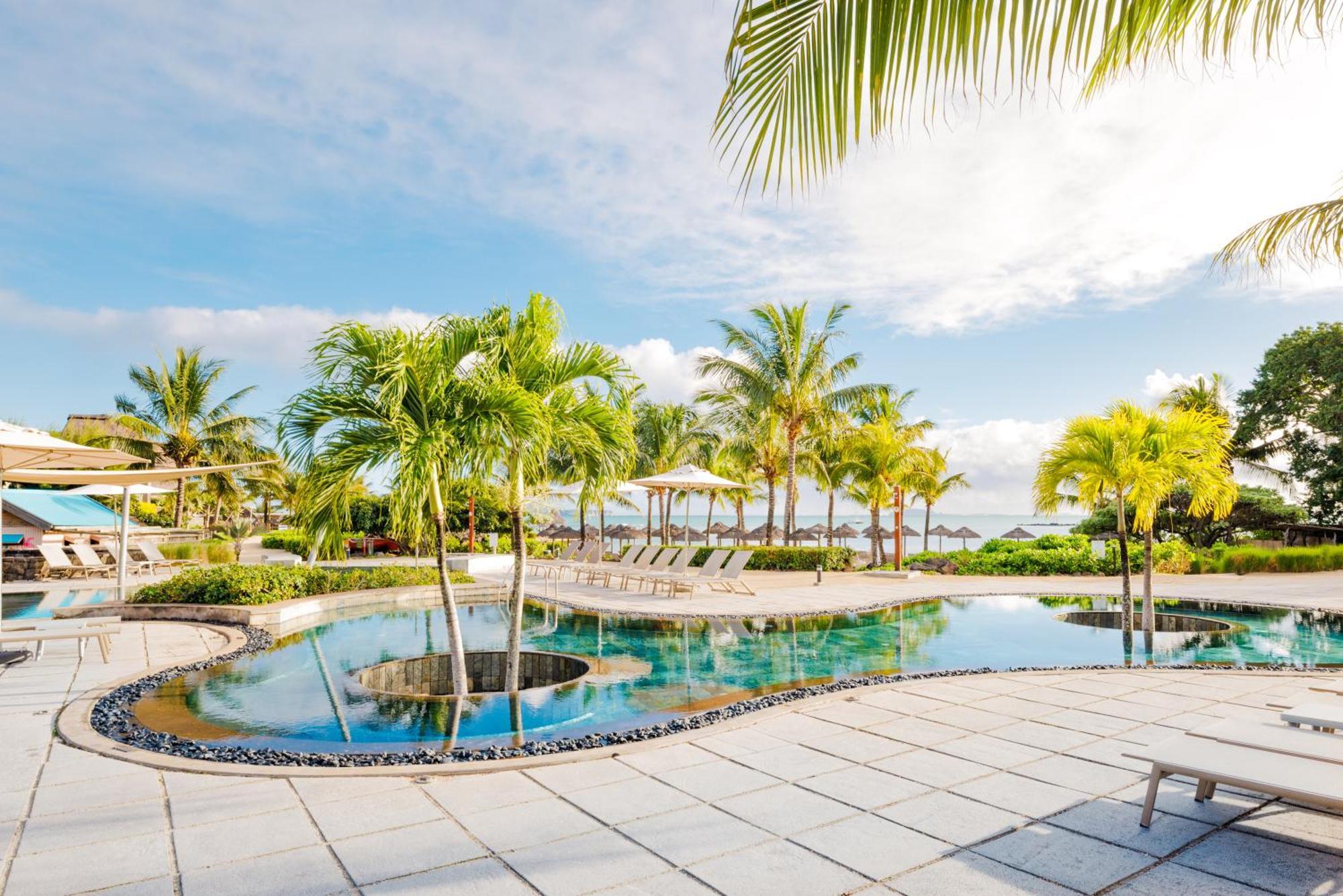 Zilwa Attitude Hotel Grand Gaube Bagian luar foto
