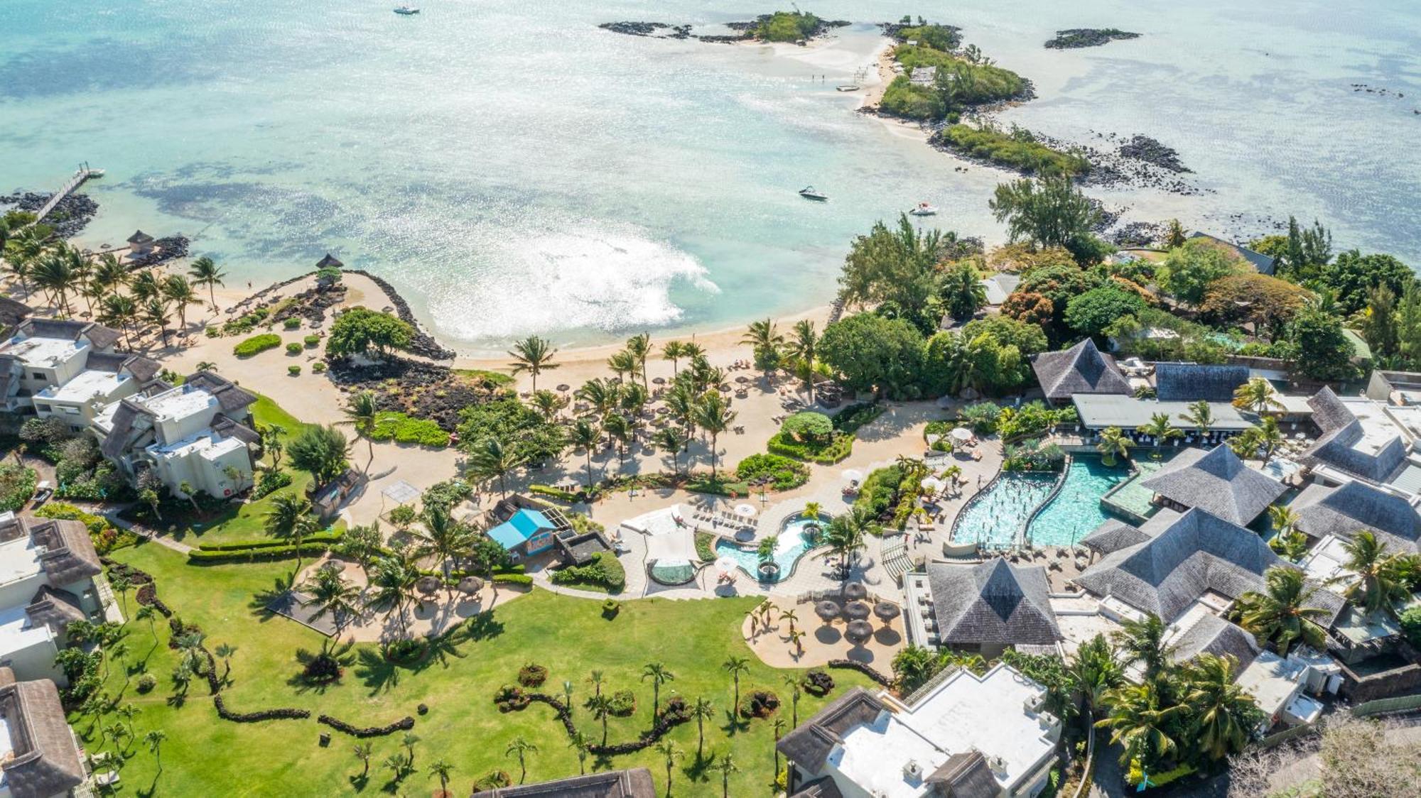 Zilwa Attitude Hotel Grand Gaube Bagian luar foto
